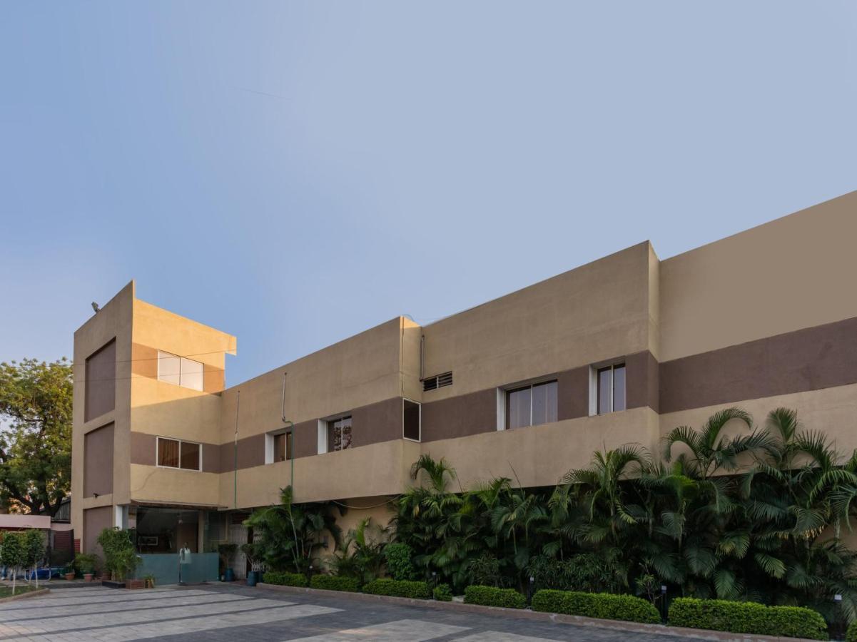 Oyo 72937 Hotel Tyagraj Agra  Exterior photo